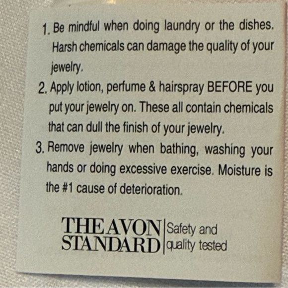 Avon Studio 1886 Waterfall Chandelier Earrings New In Original Box - Picture 4 of 6